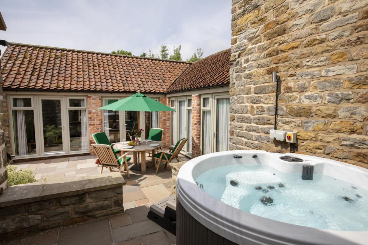סקארבורו Thirley Cotes Farm Cottages מראה חיצוני תמונה